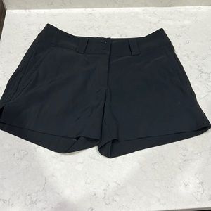 Nike women’s golf shorts size 2